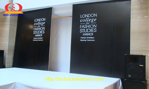 Sân khấu thời trang London College Fashion Studies