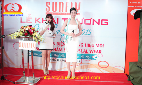 Hoa hậu Ngọc Hân tại lễ khai trương Sunfly